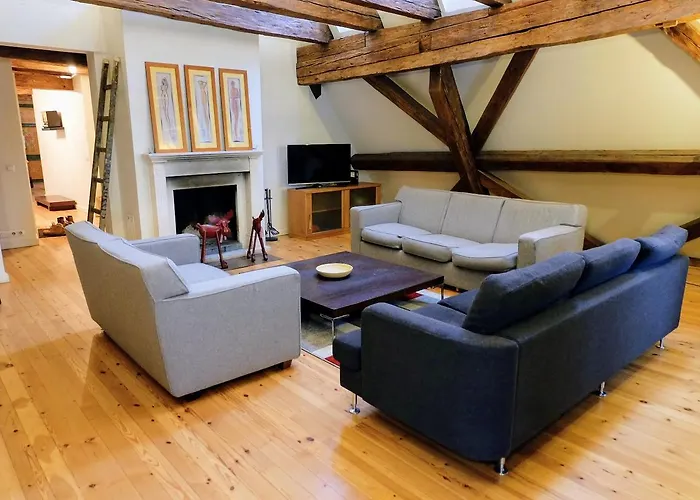 Dream Stay - 3 Bedroom Old Town Penthouse With Sauna