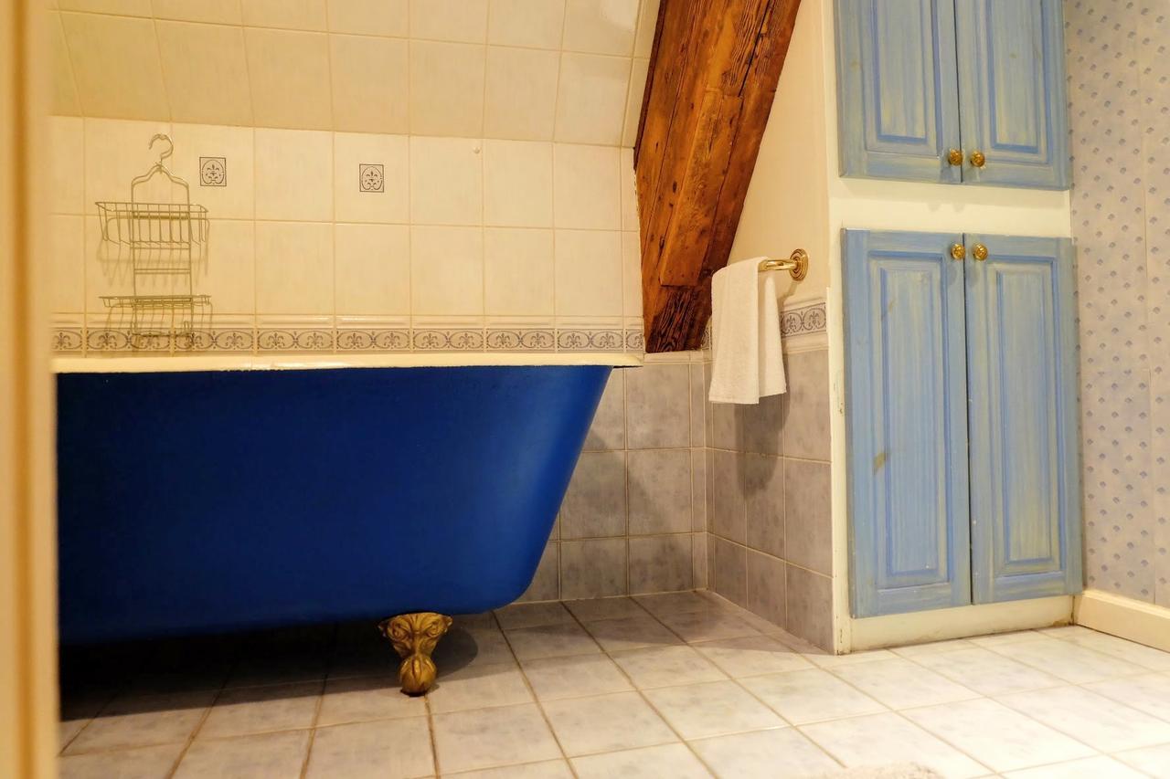 Apartment Dream - 3 Bedroom Old Town Penthouse With Sauna