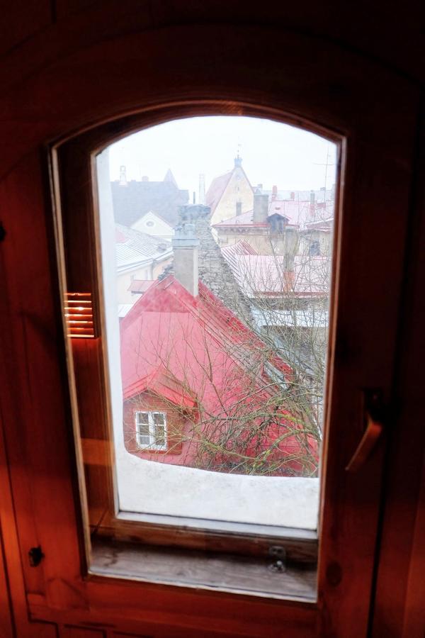Dream - 3 Bedroom Old Town Penthouse With Sauna * Tallinn